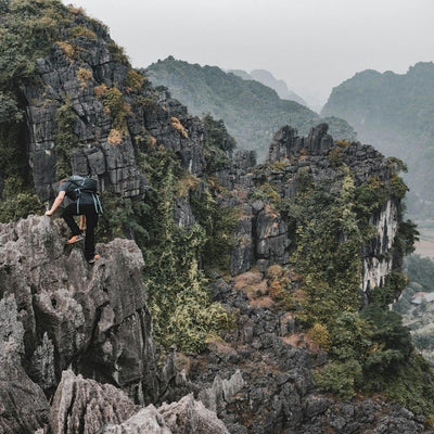 100M Abseil - We Wander
