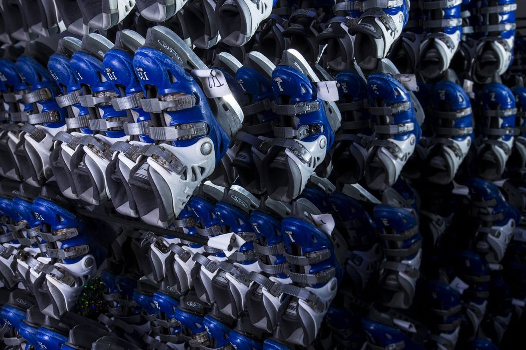 Learn To Skate - Ice - Skating In Planet Chill - We Wander